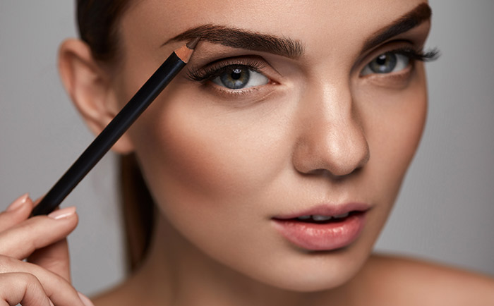 Amazing Makeup Tips And Tricks - Eyebrow Tips