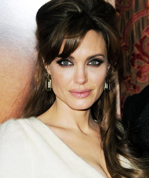 1. Angelina Jolie - Famous Celebrity With The Most Beautiful Eyes In The World