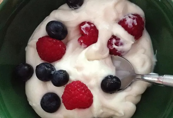 vanilla yogurt