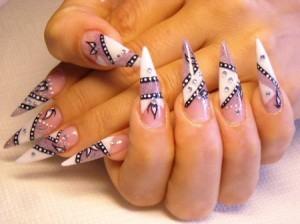 Mountain peak shaped Nails Mountain peak shaped Nails
