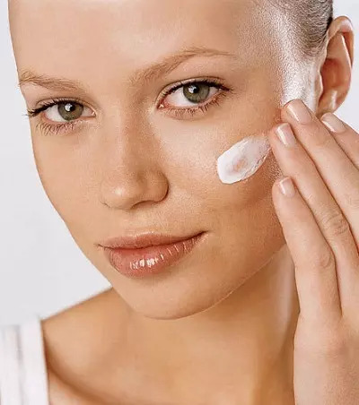 sunscreen for beautiful skin tone