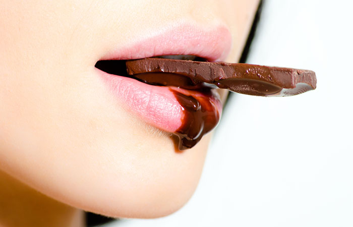 Cocoa and Chocolate Lip Therapy To Get Soft Pink Lips