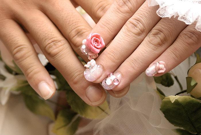 Top 20 Wedding Nail Art Ideas For Brides S Trendy Mods Inspirational Wedding Nail Art Design Ideas With Simple Accents