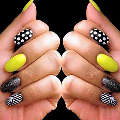 Mix match nails art