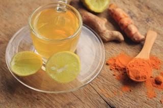 Turmeric And Lemon Face Pack