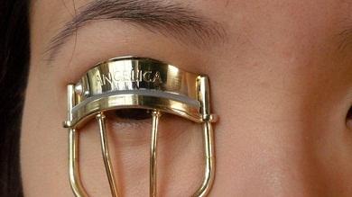 best way to curl eyelashes