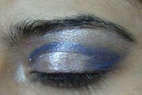 blue eye makeup tutorial3