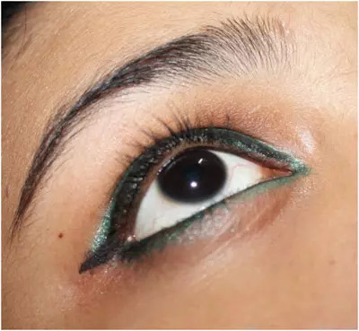 Green cat eyeliner makeup tutorial