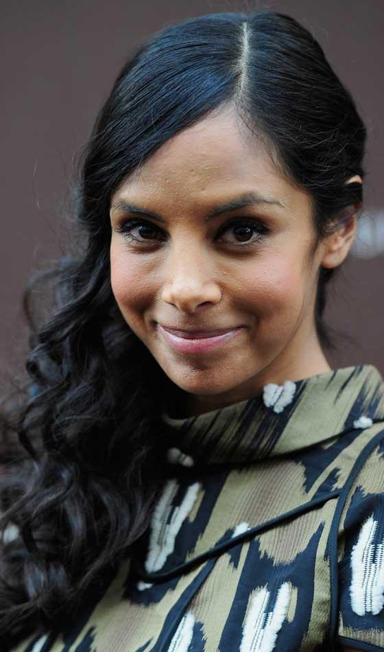 Side-Parted-Side-Hairdo