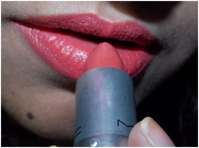 lip liner application