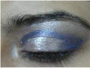 eyelid with silver shadow starting