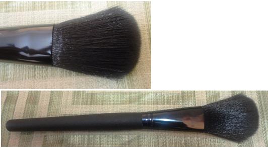 large powder brush for makeup