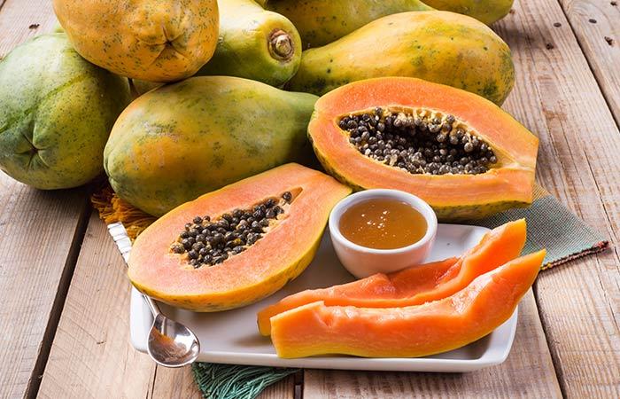 Papaya-And-Honey-Face-Mask-For-Dry-Skin