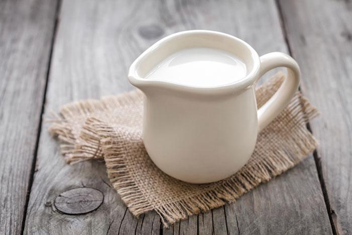 How To Lighten Skin - Skin Whitening Milk Bath