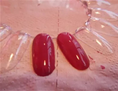 bow nails  1