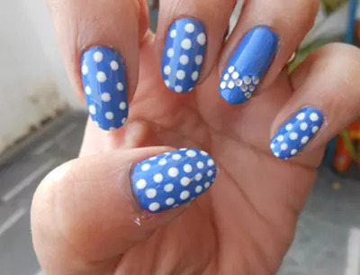 bow nails  10