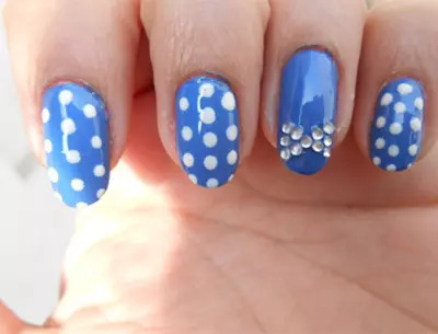 bow nails  11