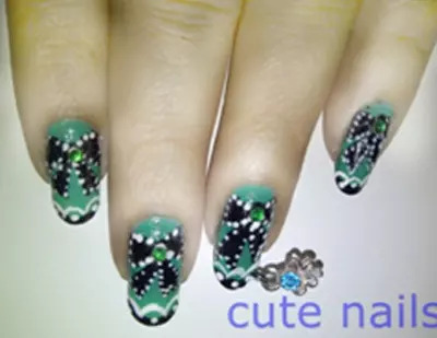 bow nails  13