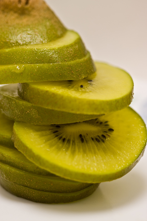 kiwi fruit for glowing skin