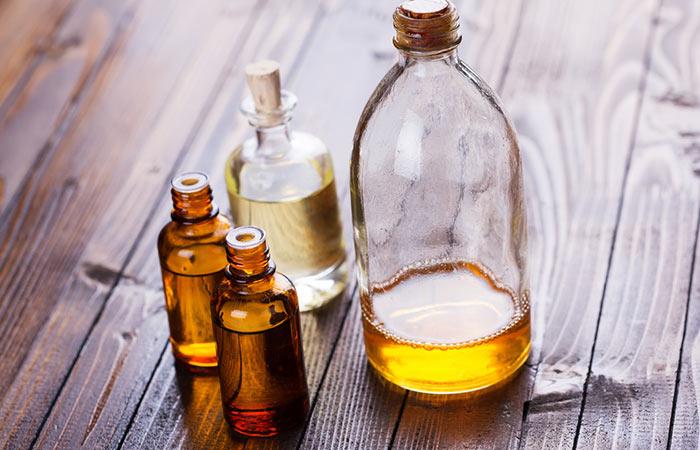 Almond,-Rosewood,-And-Sandalwood-Oils