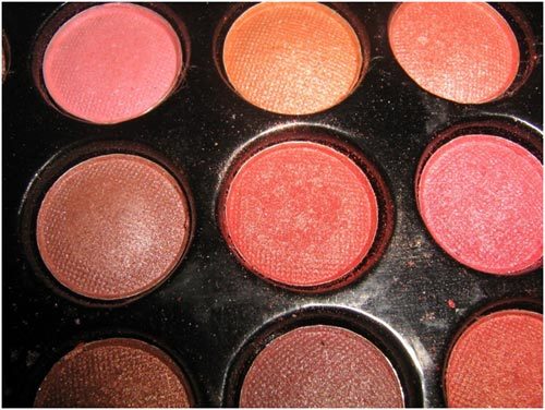 Apply Eyeshadow  step 4