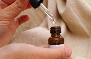 Homemade-Under-Eye-Serum