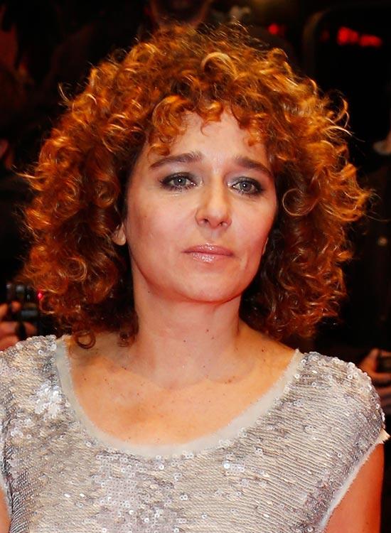 Style Your Short Curls In 50 Ways Short Even Length Curls