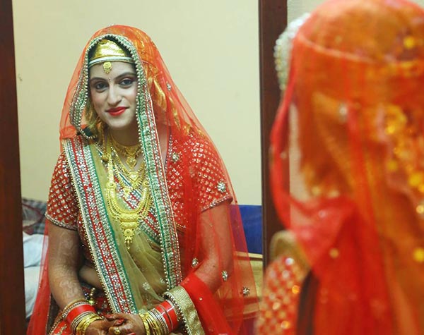Most Beautiful Indian Bridal Looks - The Kashmiri Bridal Look