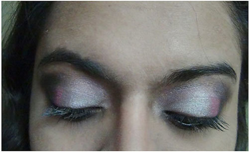 charcoal eye shadow