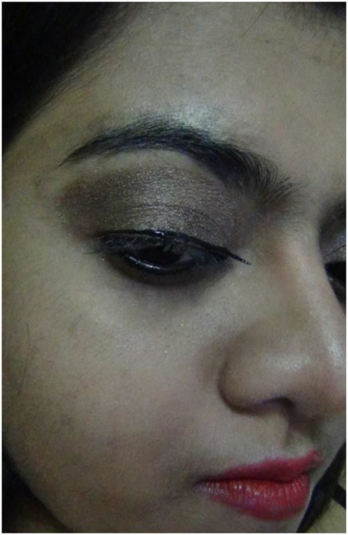 eye lid area