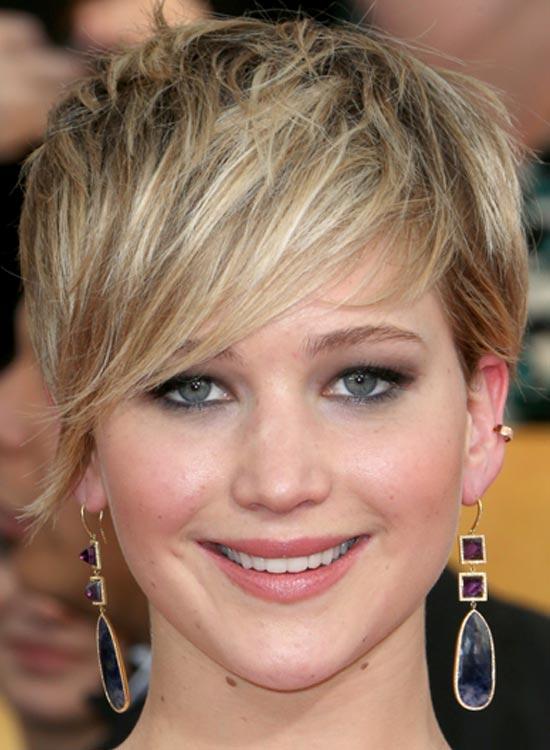 Very Short Hairstyles - Messy Blonde Pixie Image: Getty