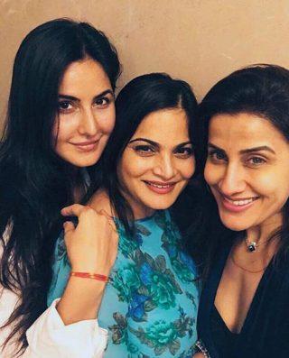Katrina Kaif is Enjoying A Day with Her Friends Katrina Kaif is Enjoying A Day with Her Friends