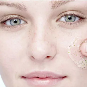 How to Exfoliate Your Skin?