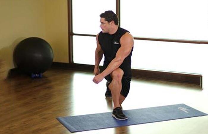 15.-Crossover-Reverse-Lunge1