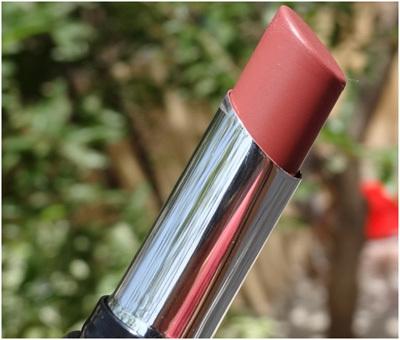 Lakme Absolute Matte Lipstick in Peach Carnation Lakme Absolute Matte Lipstick in Peach Carnation Top Ten Peach Lipsticks