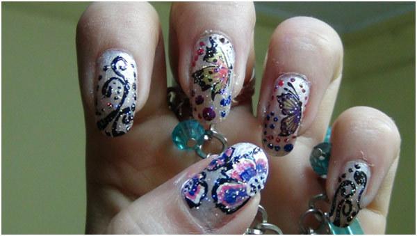 paint butterfly nail art