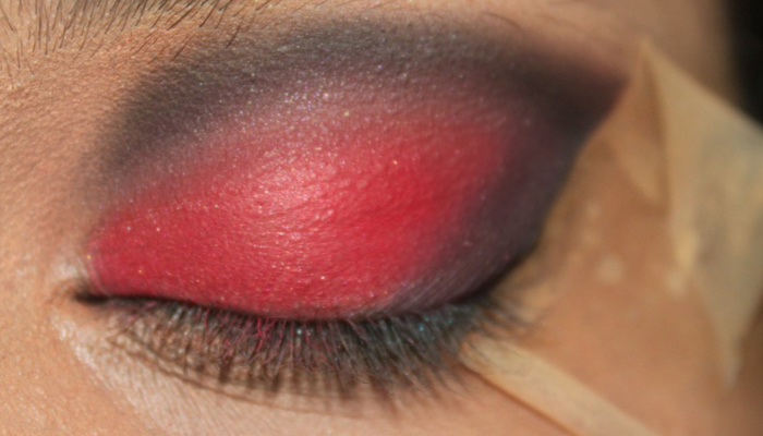 Red and Black Eye Makeup Look (6)