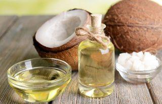 3. Castor Oil And Coconut Oil For Stretch Marks