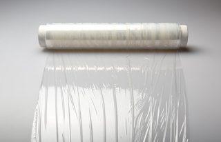 7. Castor Oil And Plastic Wrap For Stretch Marks