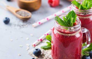 5. Apple Cider Vinegar And Mixed Berries Drink