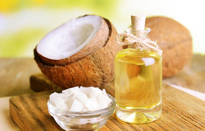 4. Tea Tree Oil And Coconut Oil For Hair Growth - HOE TEA TREE OIL TE GEBRUIKEN OM HAARGROEI TE BEVORDEREN