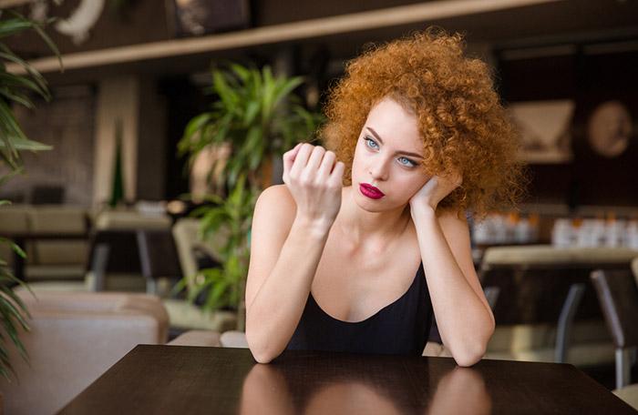 10. Show Me Your Hand – Men And Women React To This Like This