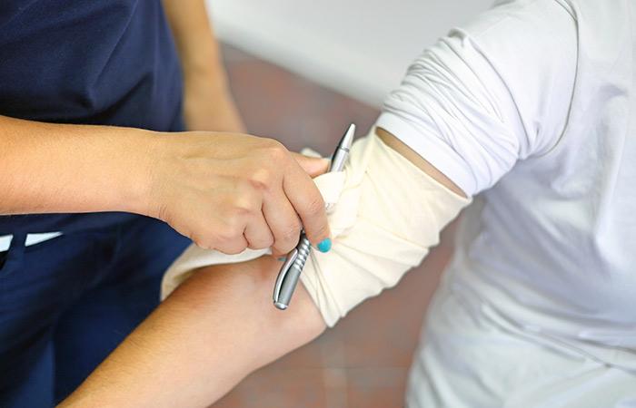 7. Using A Tourniquet To Control Bleeding