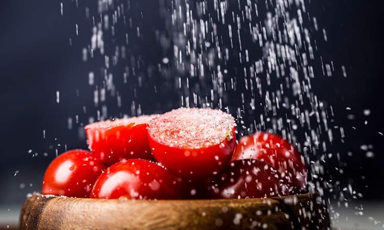 Add Salt To Tomatoes Before Adding Them In Your Salads