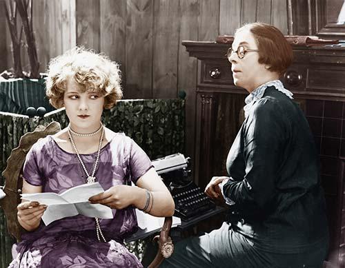 5. Reading Leads To Infertility In Women