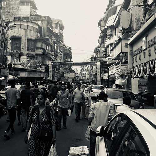 9. Zaveri Bazar