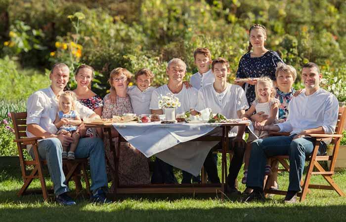 Looking For The Perfect Partner Forget Romantic Dates, Just Ask The Order They Were Born In Their Family!