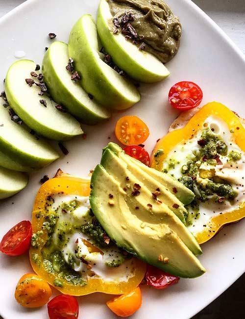 12. Bell Pepper Egg With Avocado