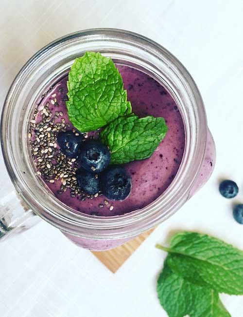 2. Oats, Blueberry, Seeds, And Nuts Smoothie