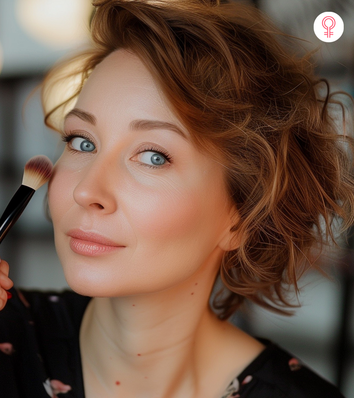 It's time to follow some tips to blur your skin's flaws and give your face a youthful look.